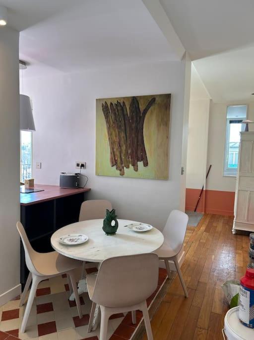 Un Fabuleux Decor Pour Un Chaleureux Appartement Париж Екстер'єр фото